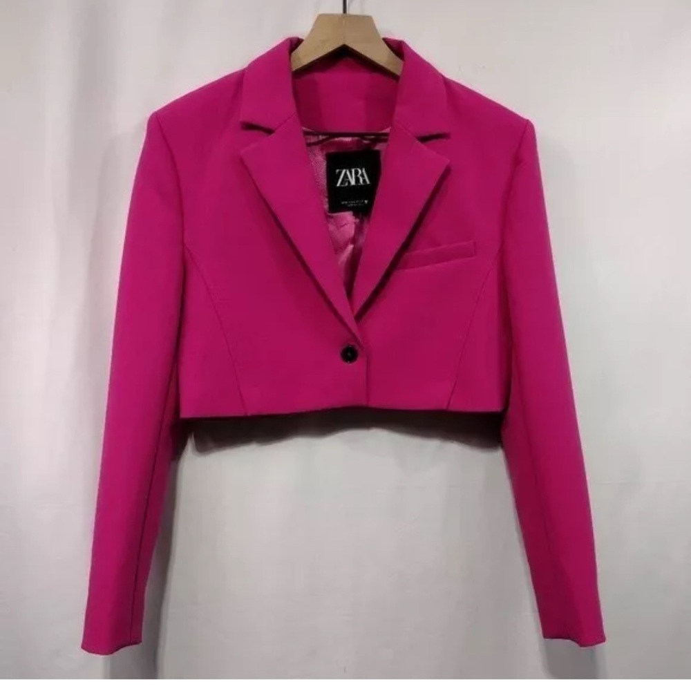 Beautiful cropped blazer beautiful pink color